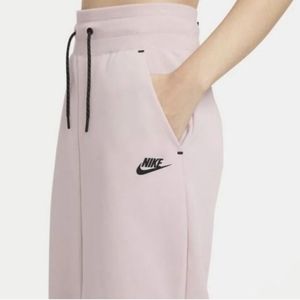 Nike tech fleece skirt